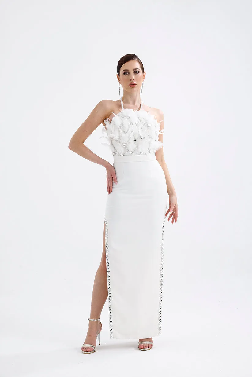 𝐀𝐏𝐑𝐈𝐋 Halter Neckline Embroidered Fabric Slit Stone Embroidered Evening Dress T56748