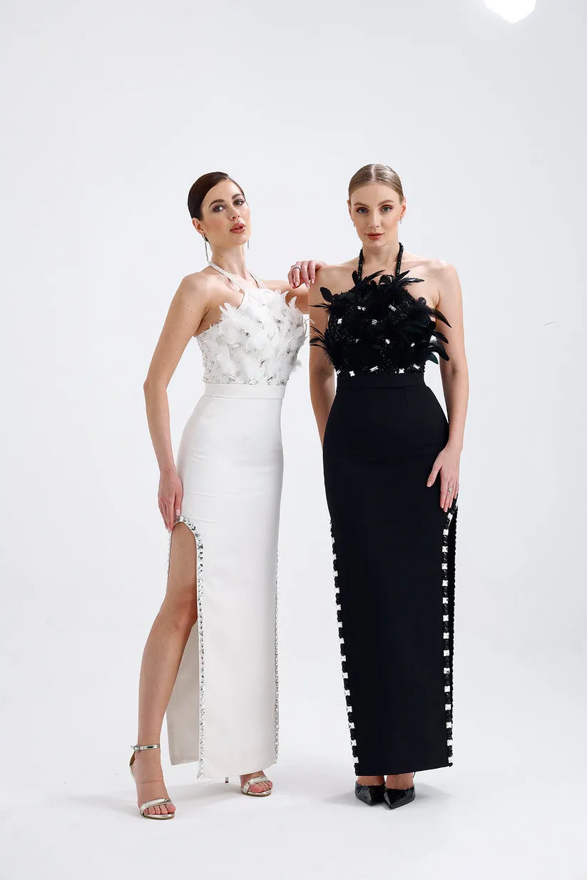 𝐀𝐏𝐑𝐈𝐋 Halter Neckline Embroidered Fabric Slit Stone Embroidered Evening Dress T56748