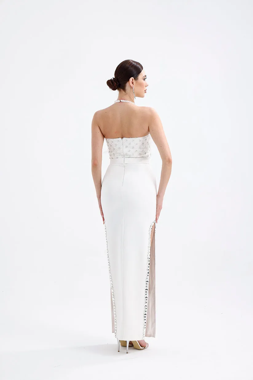 𝐀𝐏𝐑𝐈𝐋 Halter Neckline Embroidered Fabric Slit Stone Embroidered Evening Dress T56748
