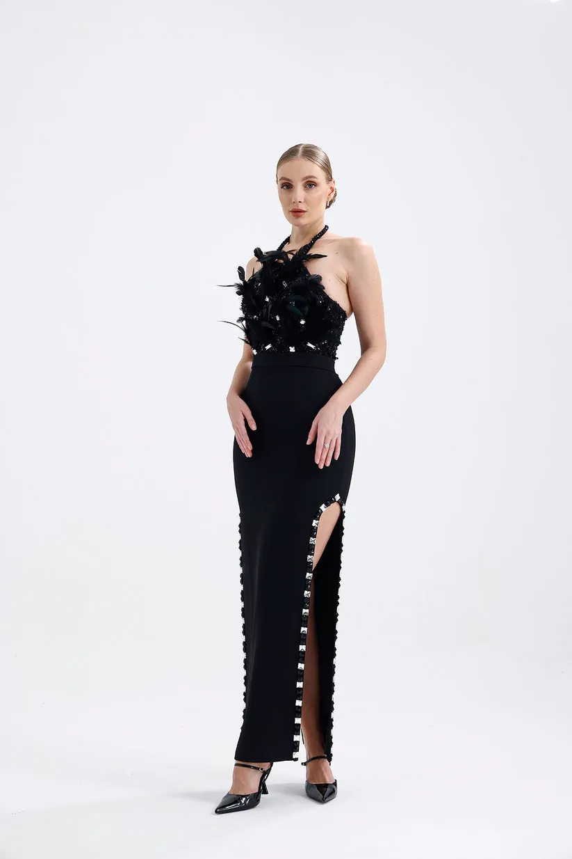 𝐀𝐏𝐑𝐈𝐋 Halter Neckline Embroidered Fabric Slit Stone Embroidered Evening Dress T56748
