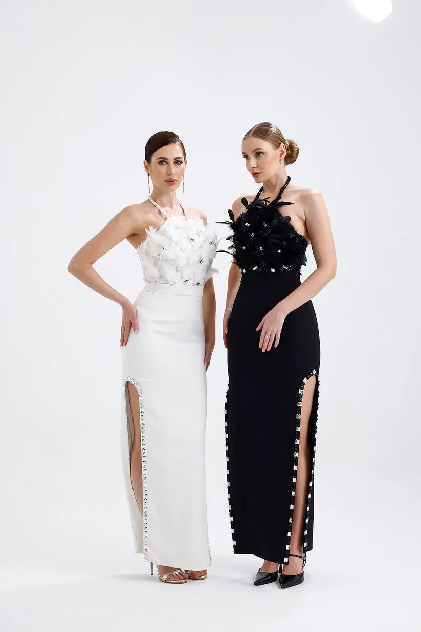 𝐀𝐏𝐑𝐈𝐋 Halter Neckline Embroidered Fabric Slit Stone Embroidered Evening Dress T56748