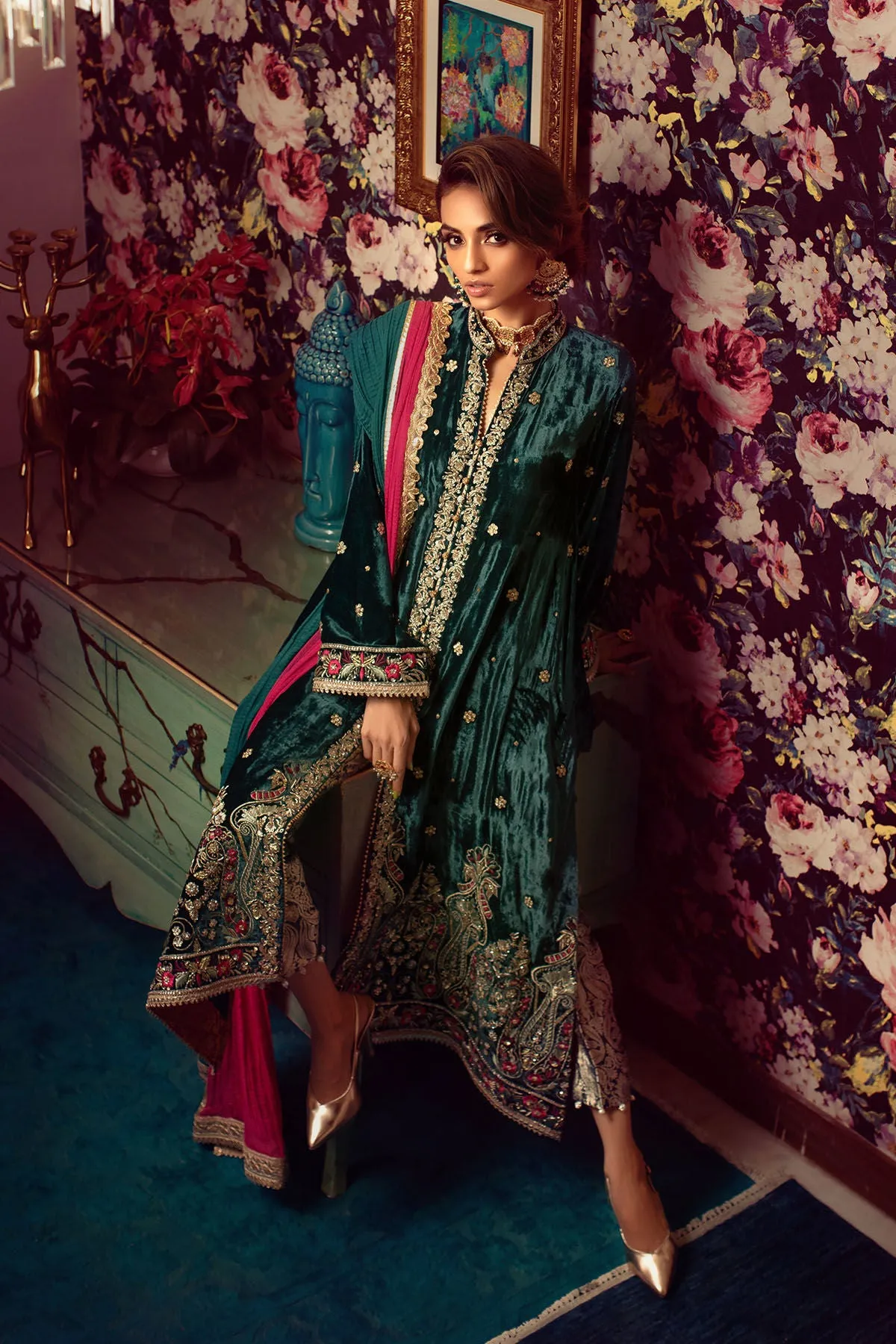 Elegant Blue Velvet Pakistani Kameez Salwar Dress #PN571