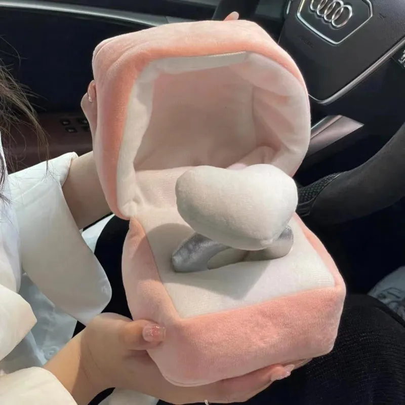 Elegant Plush Velvet Ring Gift Box