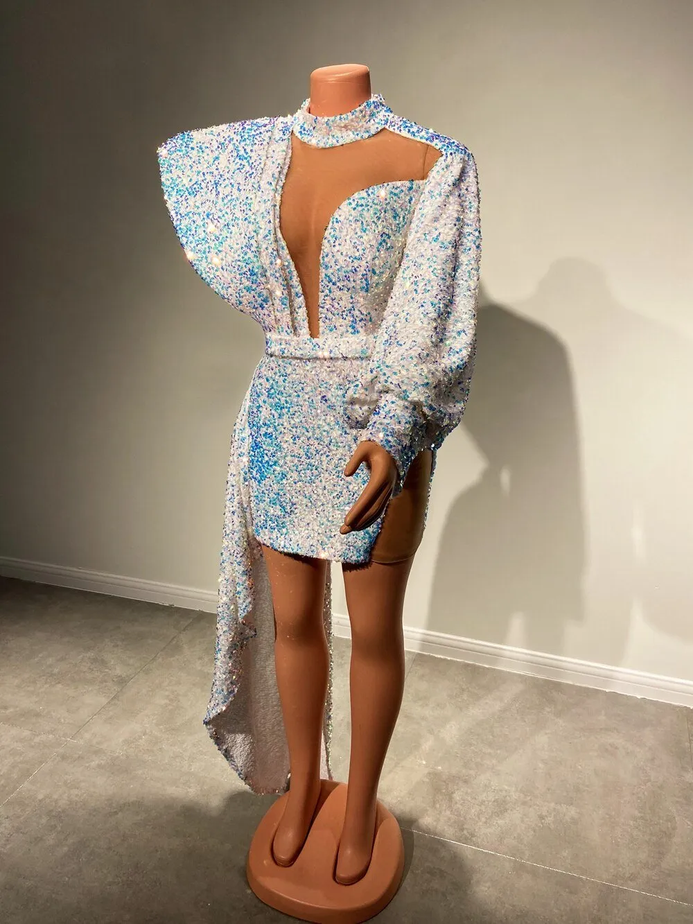 Girls Sparkly White Sequined Short Prom Dresses  With Side Train