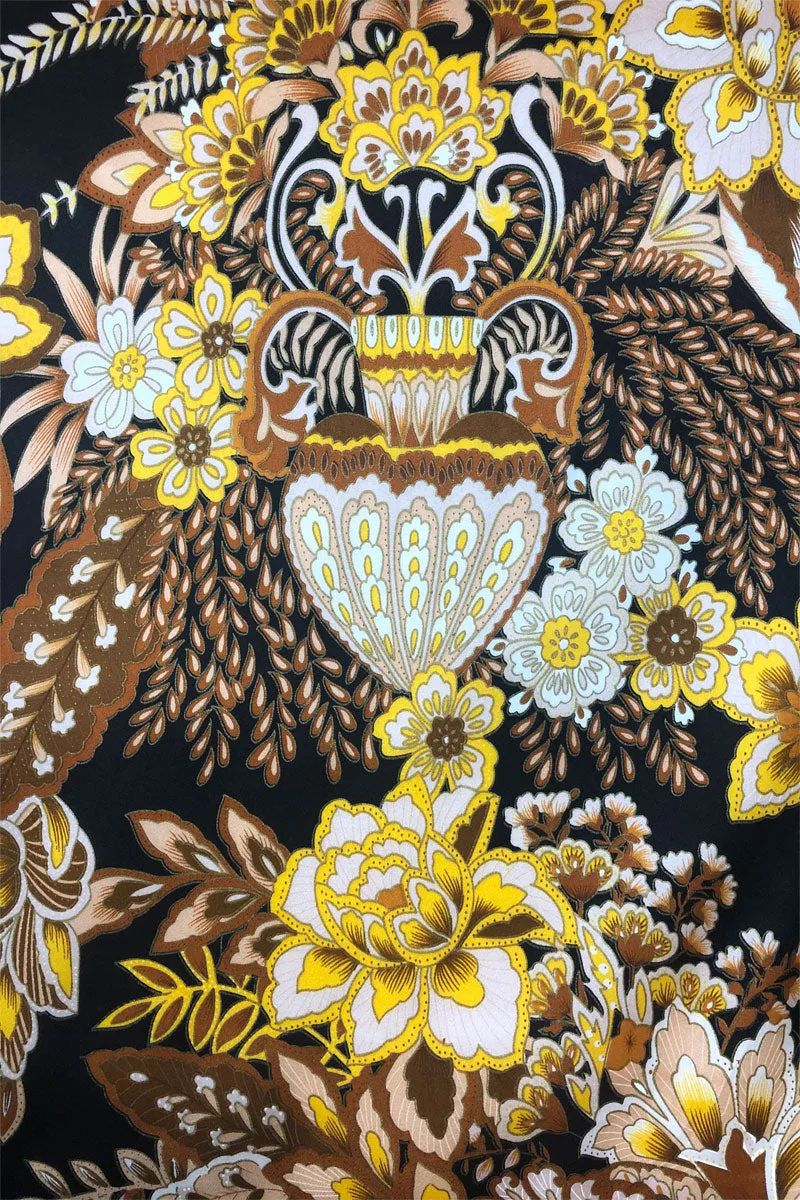 Italian Bouquet Black & Gold short Kimono