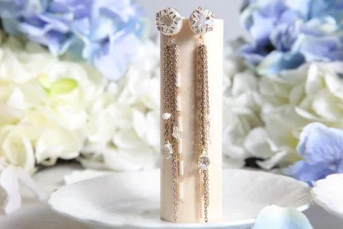Luxurious golden tassel earrings