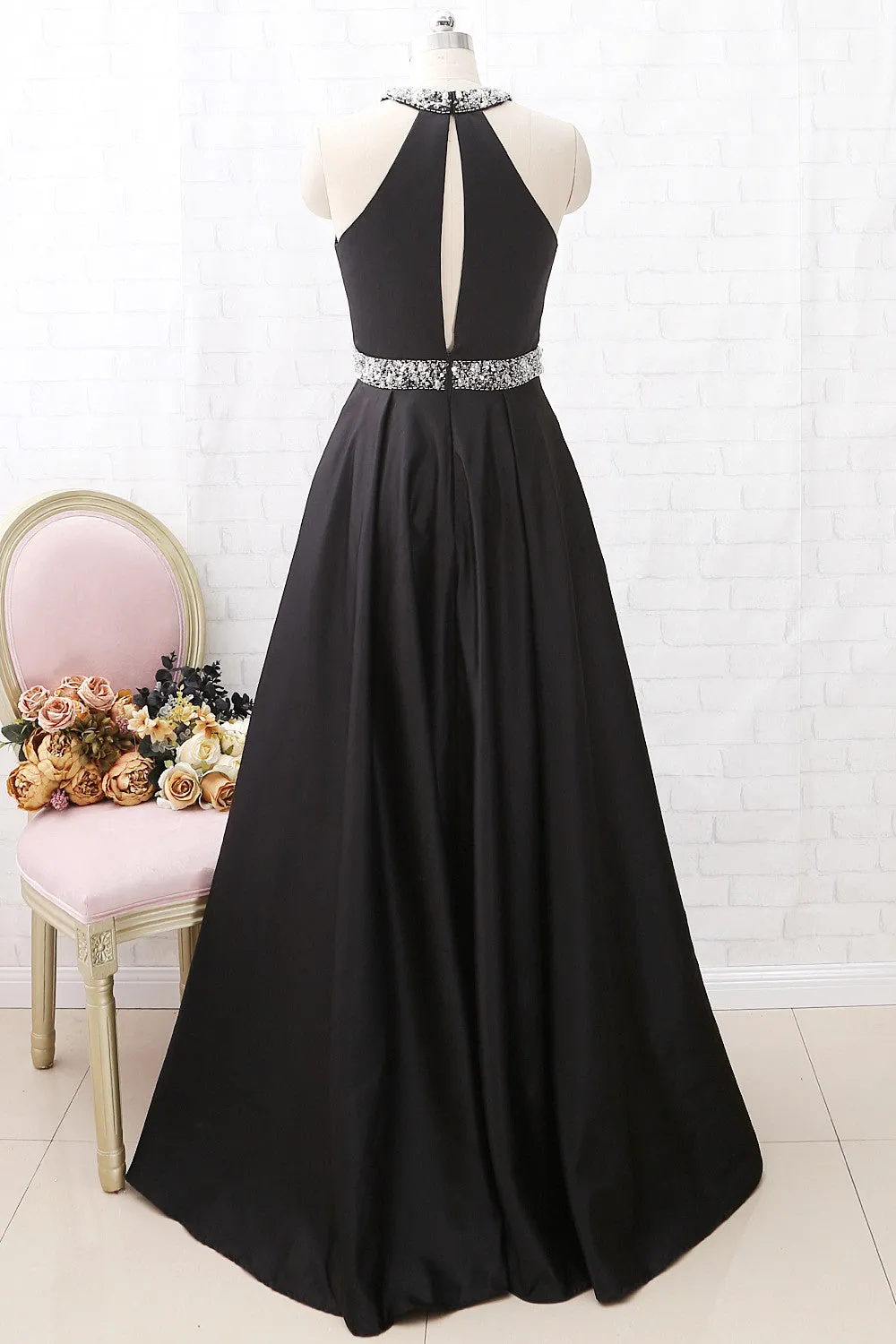 MACloth Halter O Neck with Beaded Long Prom Dress Black Formal Evening Gown