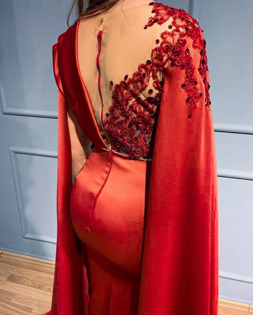 Mermaid Style Dubai Women Red Satin Formal Evening Party Gowns