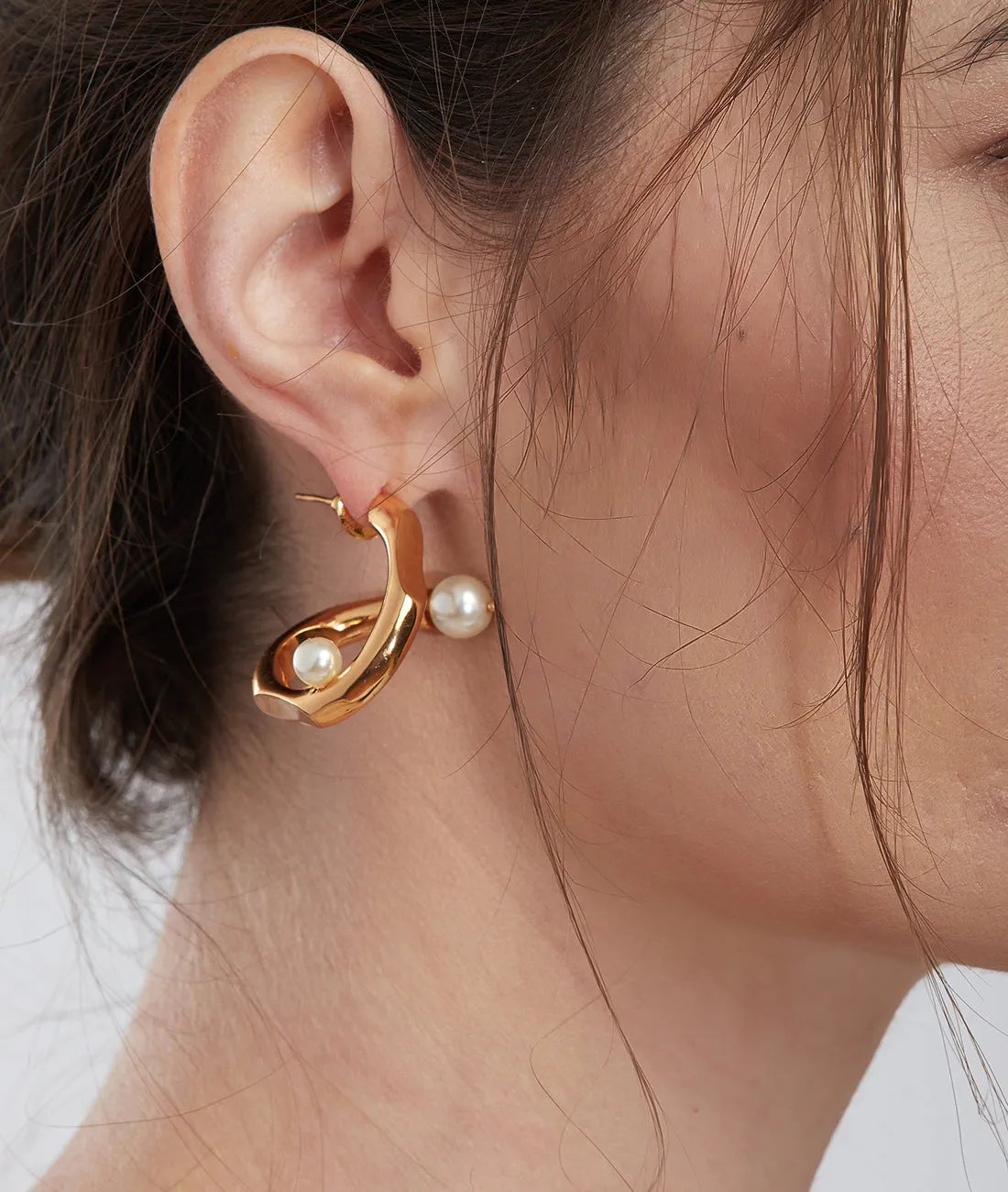 Outhouse   -   Pearls des Celeste Twisted Hoops