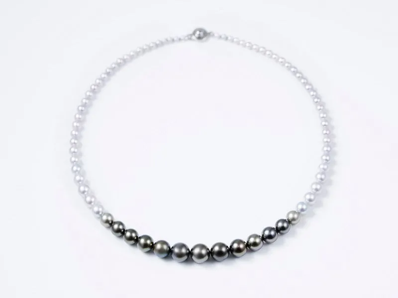 "Night Rain" 42 cm Multi-color Tahiti and Akoya Pearl Necklace