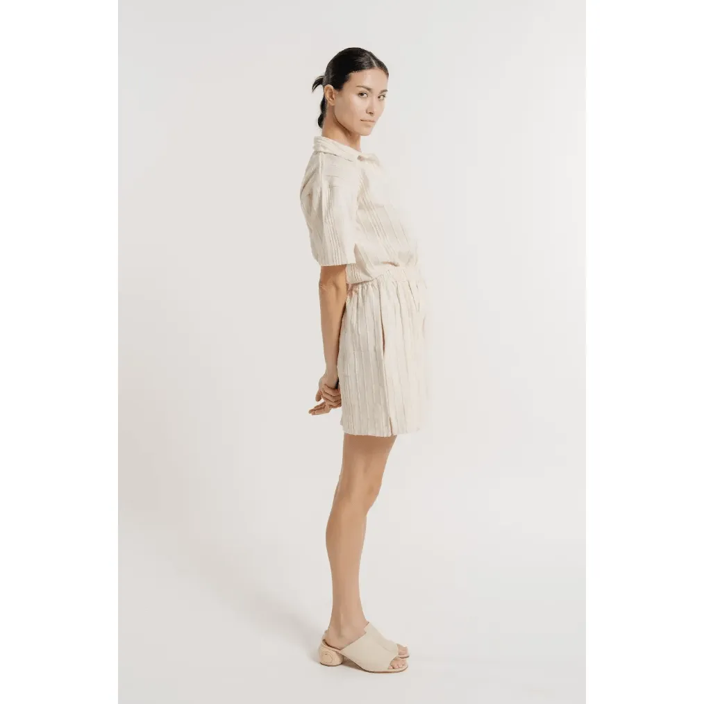 Relaxed Easy Short