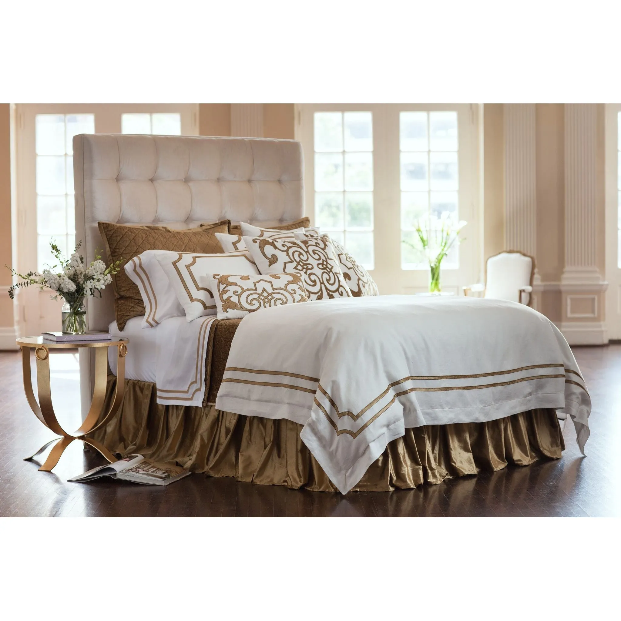 SoHo White Linen with Straw Velvet Trim Duvet