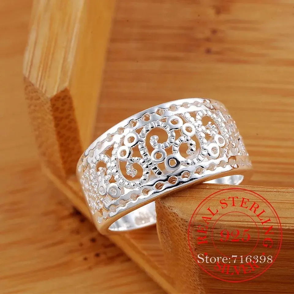Vintage Hollow Ring