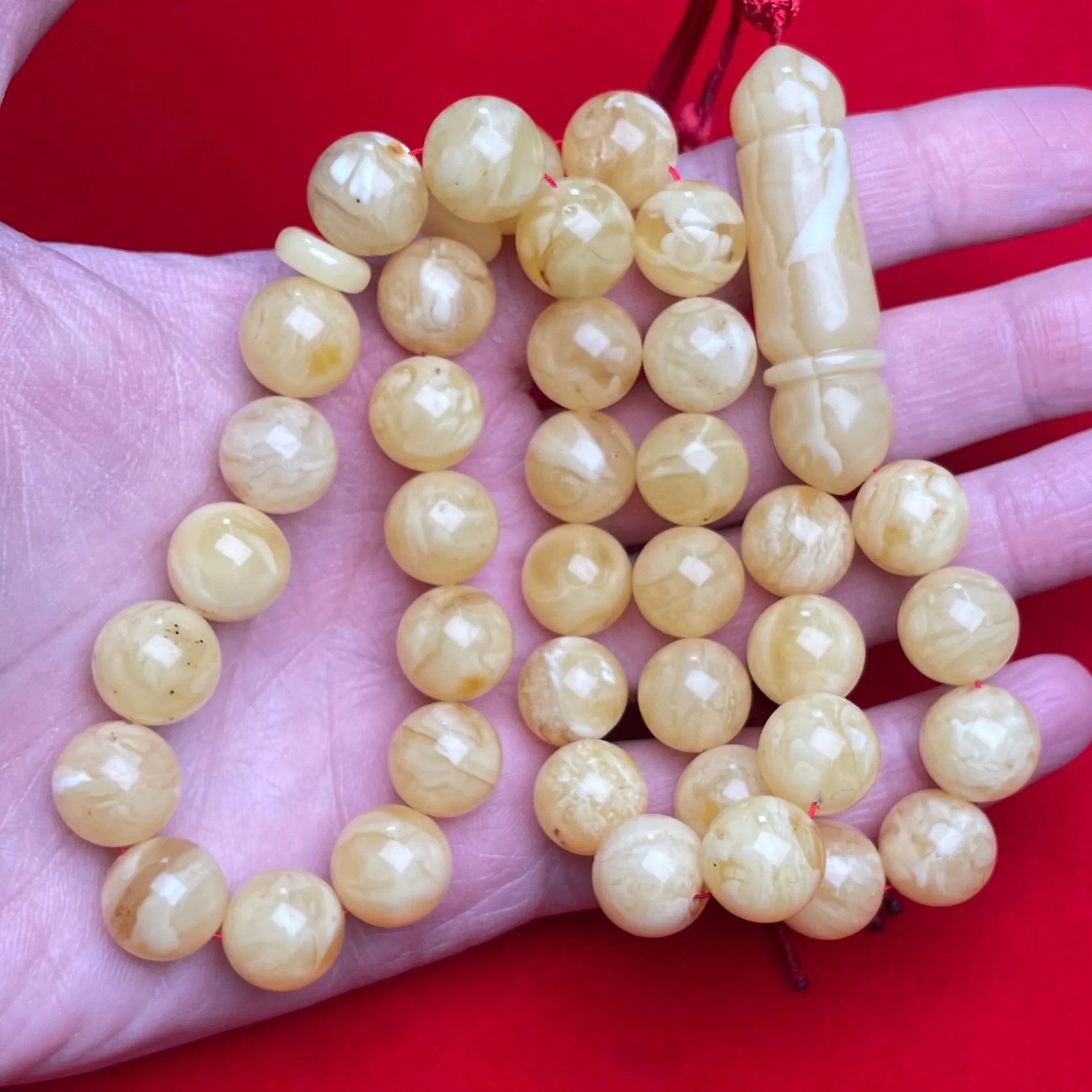 YELLOW/WHITE AMBER MISBAHA 12,4mm 46,6g