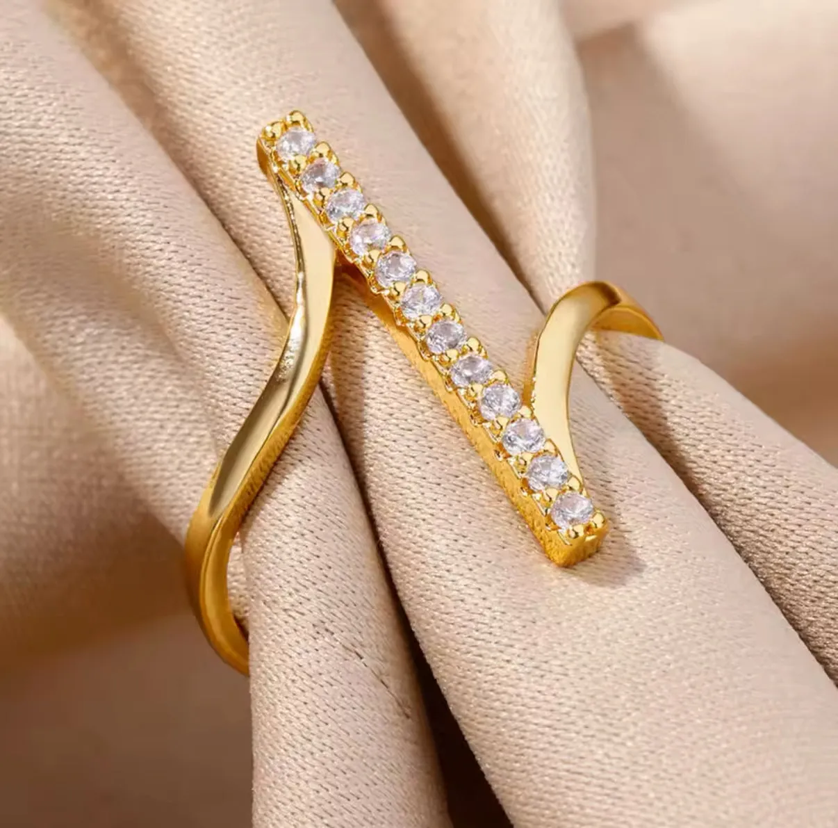 Zircon Line Ring